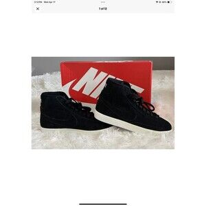 NIKE Blazer MID (GS) High Tops Boys Sze 5.5 Black /Black White Soles NEW Suede